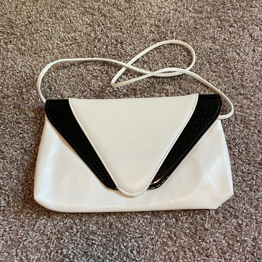 Misc: Vintage 80s Envelope Bag
